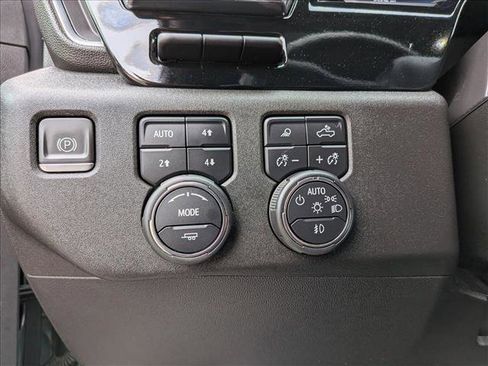 Used 2024 Chevrolet Silverado 2500 LTZ w/ LTZ Plus Package image 14