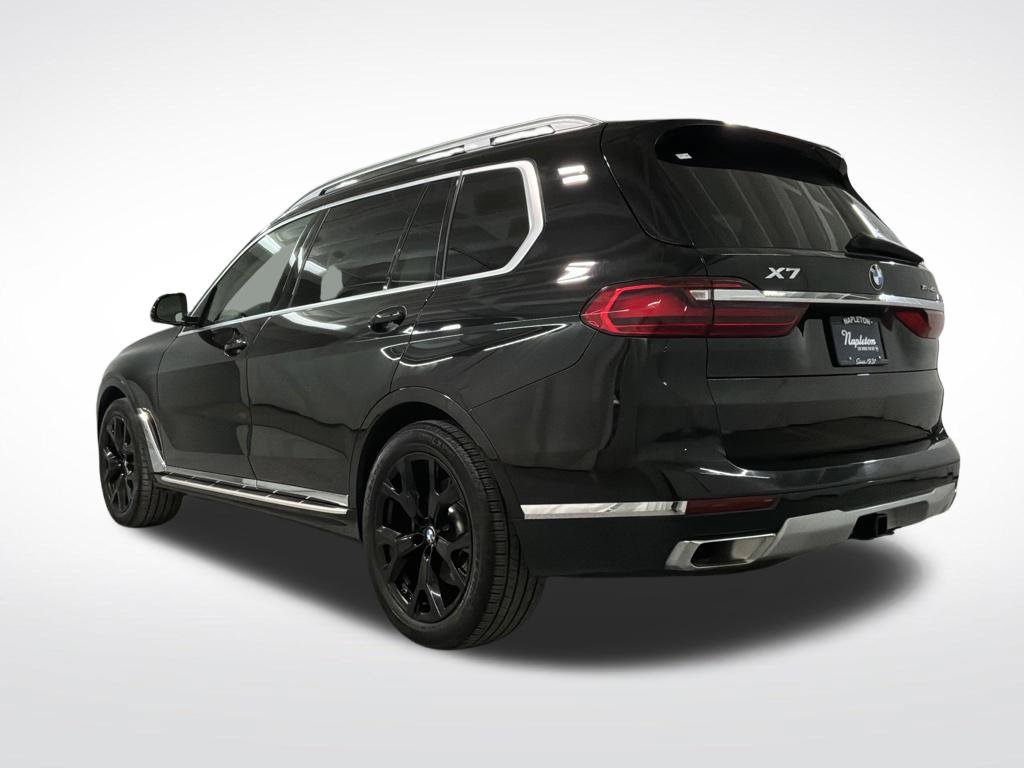Used 2022 BMW X7 xDrive40i w/ Executive Package AWD/4WD image 2