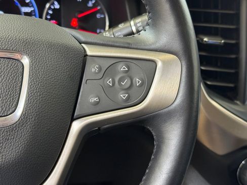 Used 2022 GMC Acadia Denali w/ Black Diamond Edition image 38