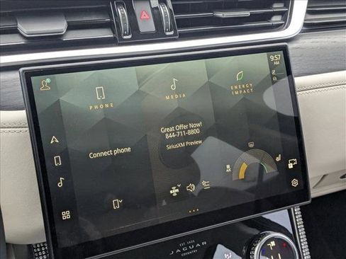 Used 2022 Jaguar XF R-Dynamic SE image 15