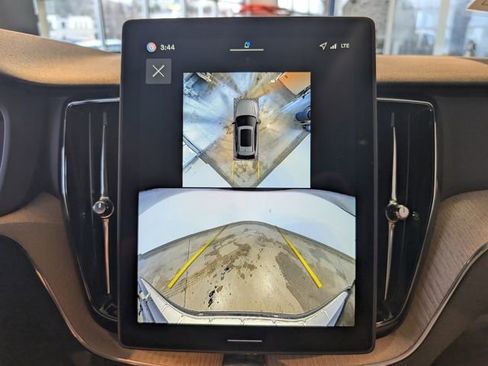 New 2026 Volvo XC60 T8 Plus w/ Protection Package Premier image 19