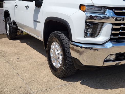 Used 2020 Chevrolet Silverado 2500 LTZ image 14