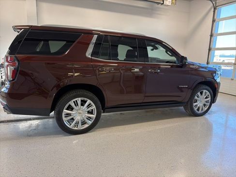 Used 2022 Chevrolet Tahoe High Country image 12