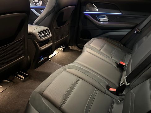 New 2026 Mercedes-Benz GLE 63 AMG S image 21