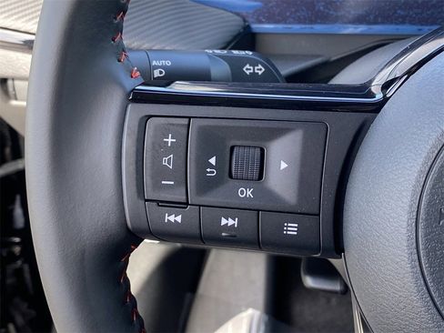 New 2026 Nissan Kicks SR FWD image 32