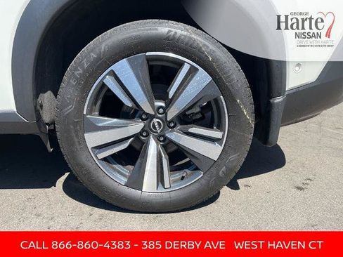 Certified 2023 Nissan Rogue SL w/ SL Premium Package AWD/4WD image 11