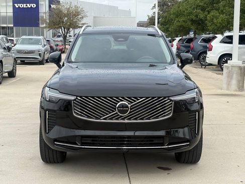 New 2026 Volvo XC90 B5 Core w/ Protection Package Premier image 4