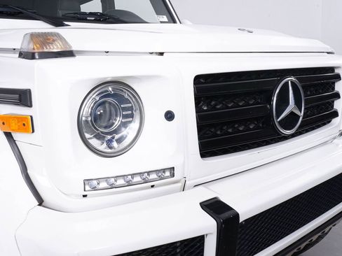 Used 2018 Mercedes-Benz G 550 Squared image 17