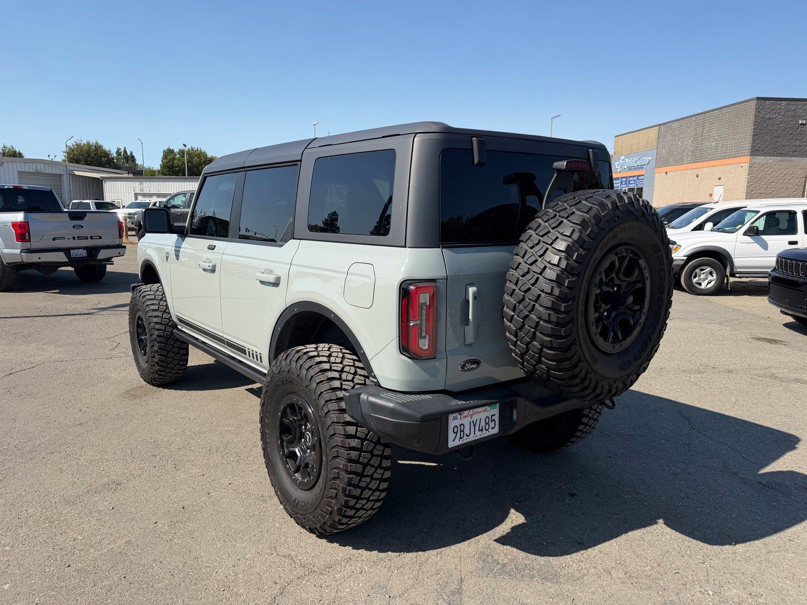 Used 2021 Ford Bronco First Edition AWD/4WD image 3