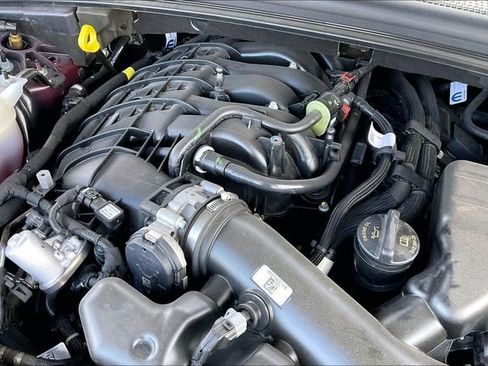 Certified 2025 Jeep Grand Cherokee Summit AWD/4WD image 35