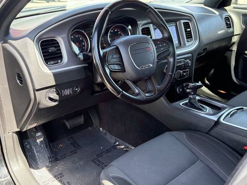 Used 2022 Dodge Charger SXT RWD image 21