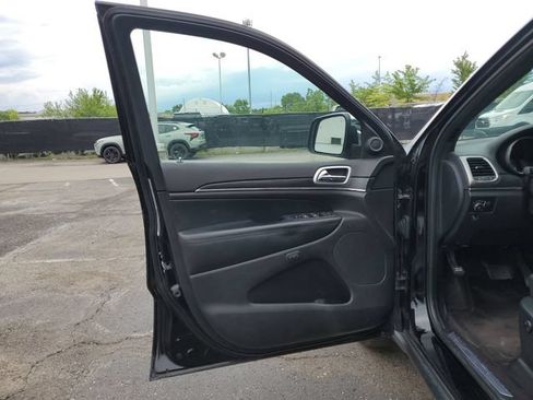 Used 2019 Jeep Grand Cherokee Limited AWD/4WD image 23