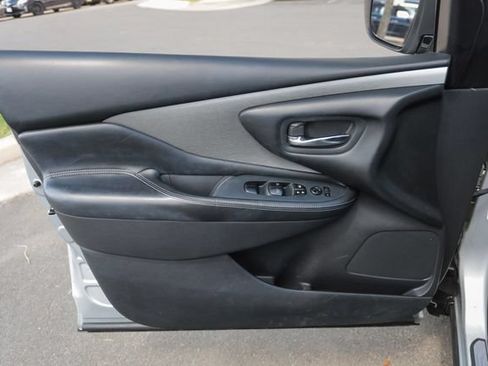 Used 2019 Nissan Murano S FWD image 55