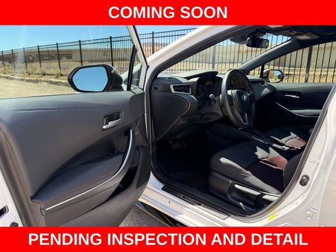 Used 2024 Toyota Corolla SE w/ SE Premium Package FWD image 8