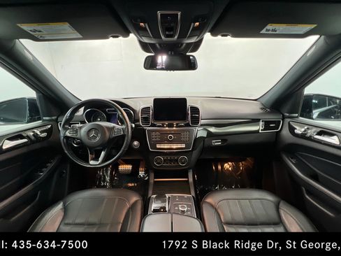Used 2019 Mercedes-Benz GLE 400 4MATIC w/ Premium 1 Package image 9