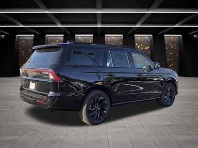 New 2026 Lincoln Navigator Reserve w/ Jet Appearance Package