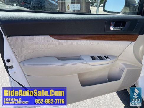 Used 2014 Subaru Outback 2.5i Limited w/ Moonroof Package AWD/4WD image 9