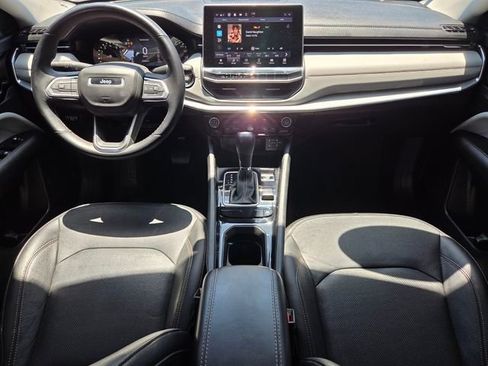 Certified 2022 Jeep Compass Limited AWD/4WD image 17