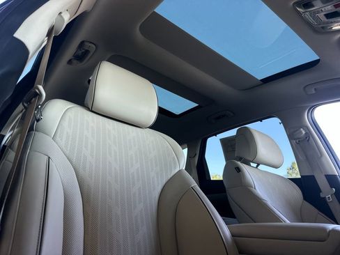 Used 2023 Genesis GV80 2.5T w/ Advanced Package image 17