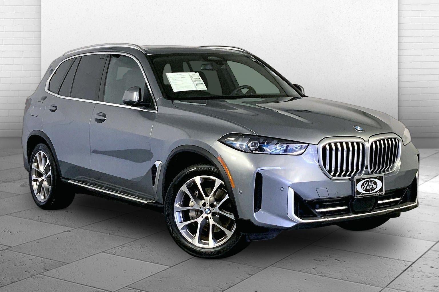 Used 2025 BMW X5 xDrive40i AWD/4WD image 1