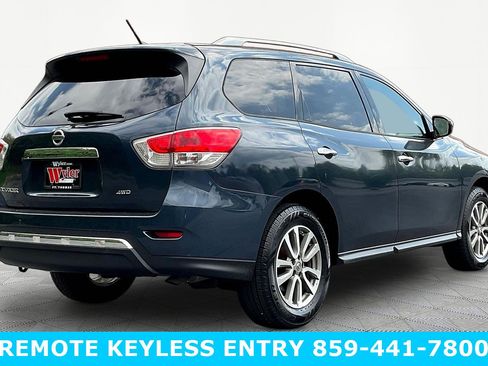 Used 2015 Nissan Pathfinder S AWD/4WD image 6