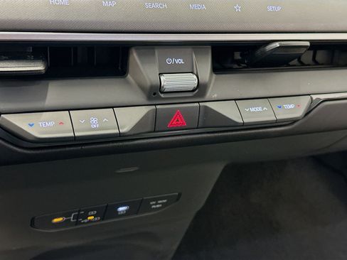 Used 2024 Kia EV9 Wind image 24