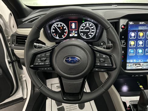 Used 2025 Subaru Forester Premium w/ Convenience Package #1 image 24