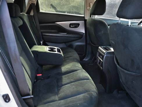 Used 2021 Nissan Murano SV FWD image 16