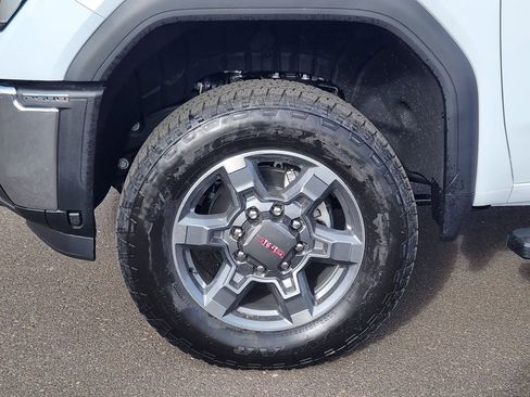 New 2026 GMC Sierra 2500 SLT w/ Max Trailering Package image 9