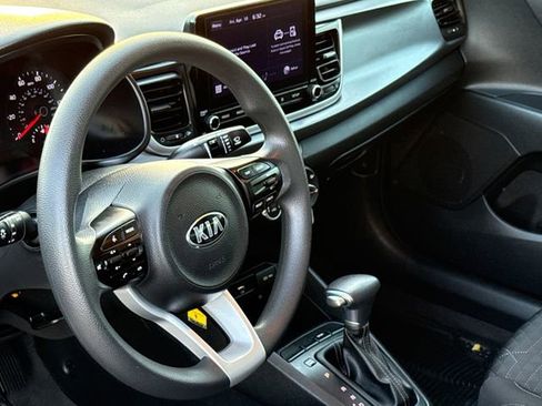 Used 2021 Kia Rio S image 17