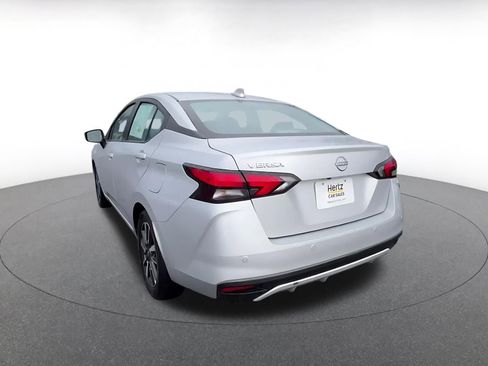 Used 2025 Nissan Versa SV image 11