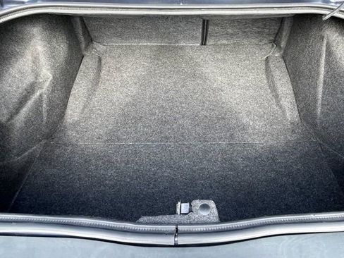 Used 2012 Dodge Challenger SXT Plus image 13