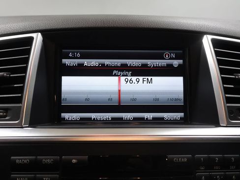 Used 2013 Mercedes-Benz ML 350 BlueTEC 4MATIC image 28