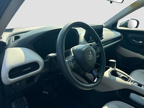 Certified 2025 Honda HR-V LX image 11