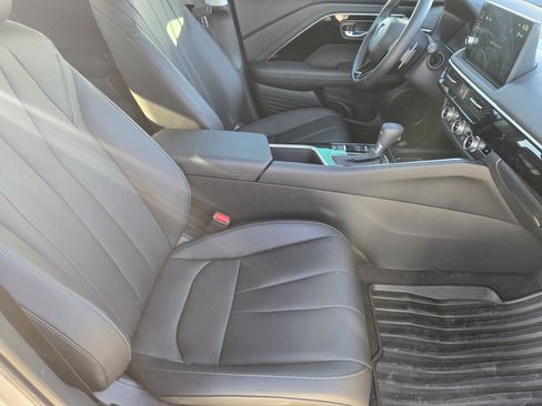 Certified 2025 Acura ADX FWD image 21