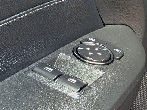 Used 2019 Ford Mustang Premium image 26