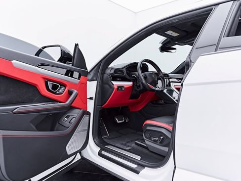 Used 2023 Lamborghini Urus S AWD/4WD image 38