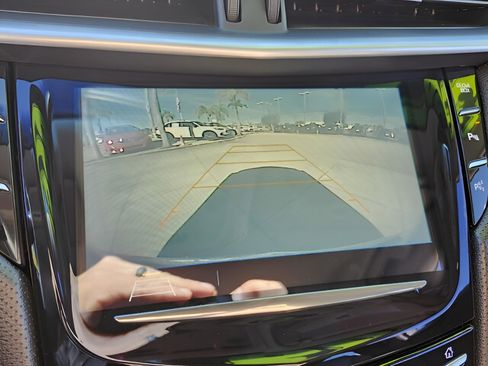 Used 2018 Cadillac XTS Luxury image 22