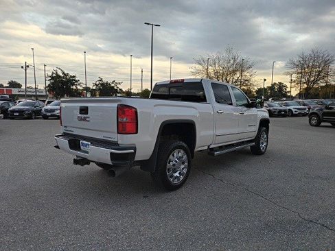 Used 2019 GMC Sierra 2500 Denali w/ Duramax Plus Package image 5