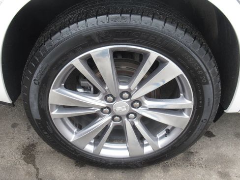 Used 2024 Cadillac XT6 Premium Luxury w/ Technology Package AWD/4WD image 12