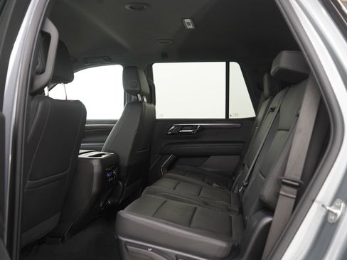 Used 2025 Chevrolet Tahoe LT AWD/4WD image 19