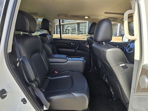 Used 2024 INFINITI QX80 Luxe image 27