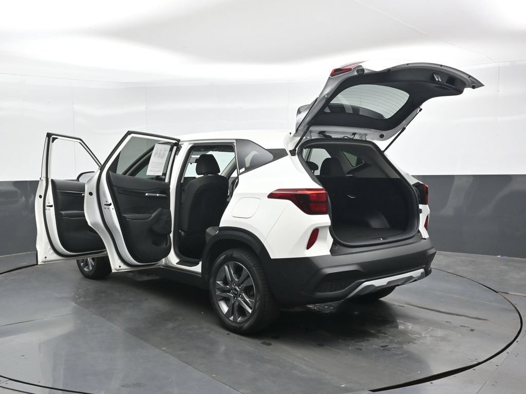 Used 2021 Kia Seltos LX AWD/4WD image 50