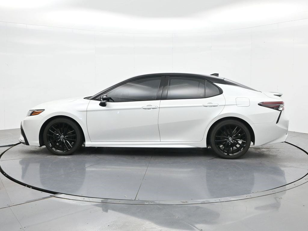 Used 2022 Toyota Camry XSE w/ Navigation Package FWD image 8