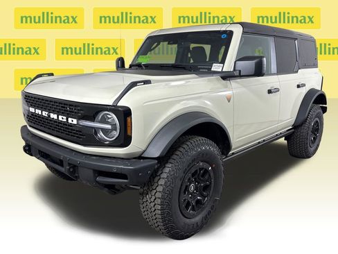 New 2026 Ford Bronco Badlands AWD/4WD image 12