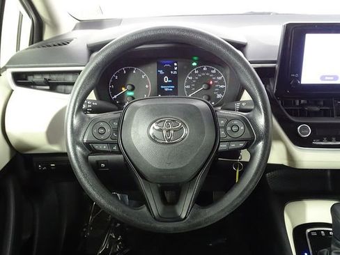Used 2023 Toyota Corolla LE image 17