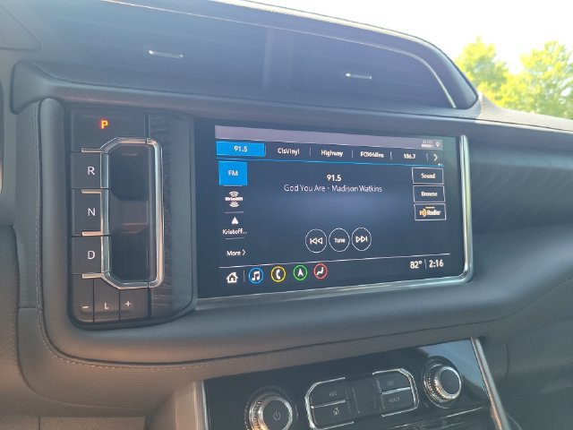 Used 2021 GMC Yukon XL Denali w/ Denali Premium Package AWD/4WD image 23