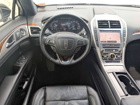 Used 2020 Lincoln MKZ Reserve w/ Monochromatic Package FWD image 16