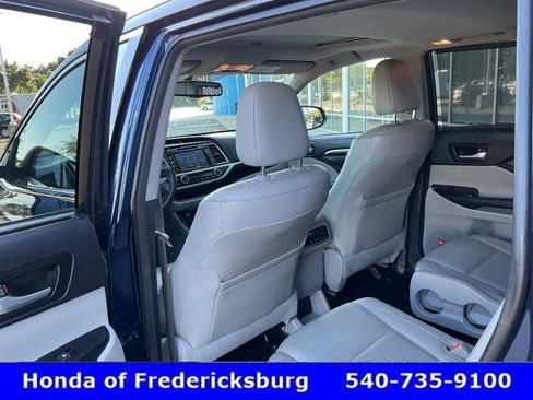 Used 2015 Toyota Highlander Limited AWD/4WD image 26