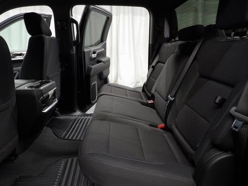 Used 2025 GMC Sierra 1500 Elevation image 12